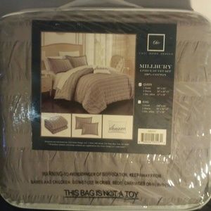 Millbury Queen Size sheet set